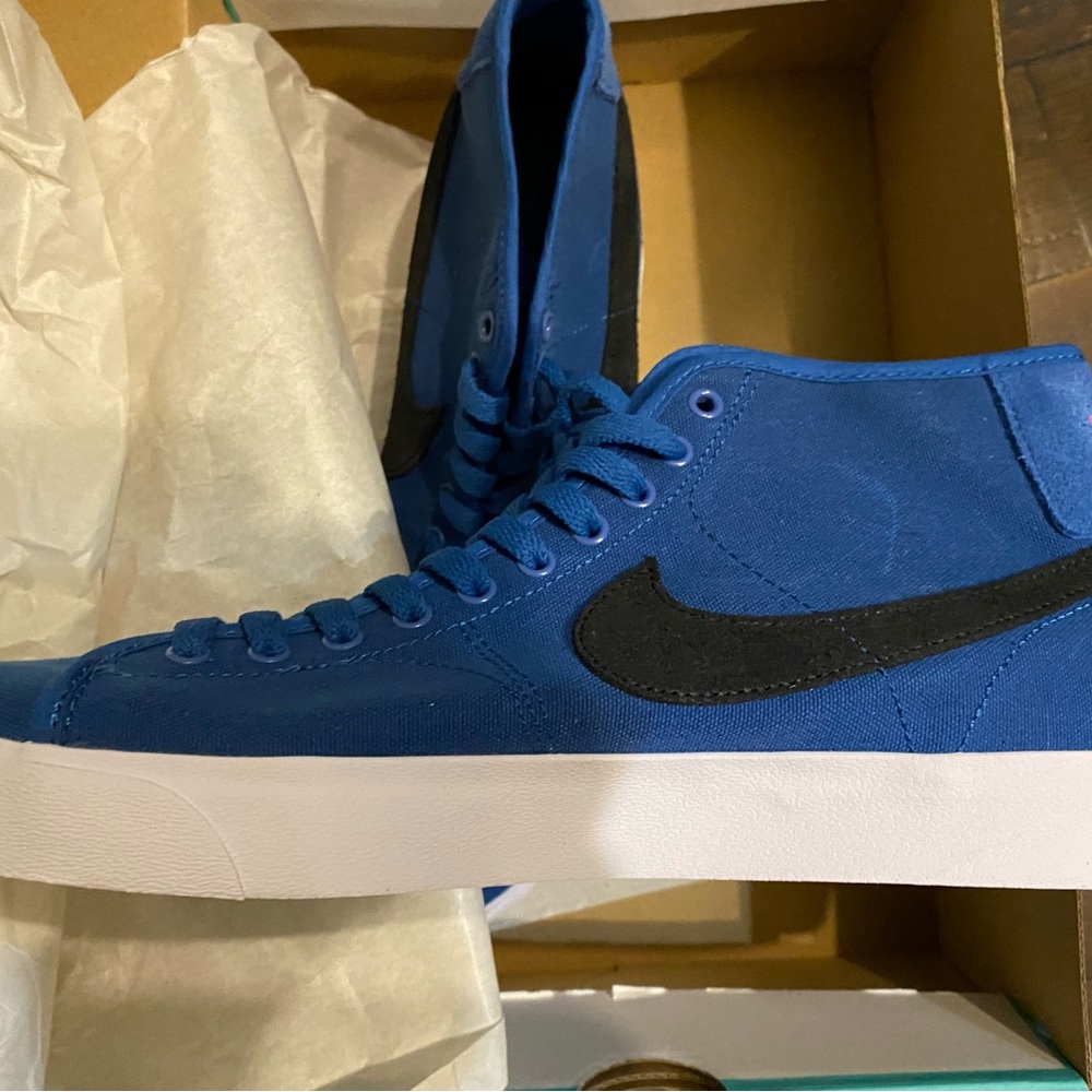 Nike SB Court Blazer Mid